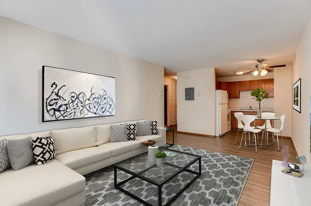 3016 Grand Avenue S. — Photo 2