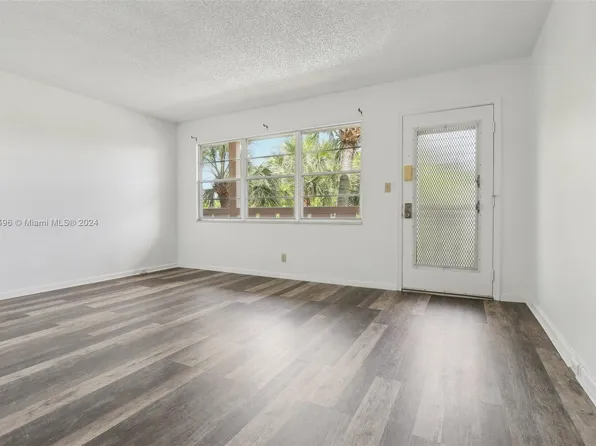 2002 Granada Dr APT G3, Coconut Creek, FL 33066
