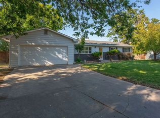 1209 Skyline Dr, Fort Collins, CO 80521
