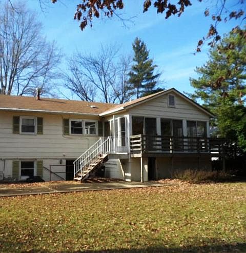 2nd image of 7909 Donelson St