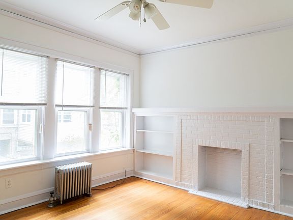 4th image of 4303-4305 N Damen Ave #4305-2E