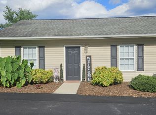 106 Dearborn St, Morganton, NC 28655