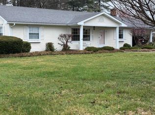 52 Moseley Dr, Columbia, KY 42728
