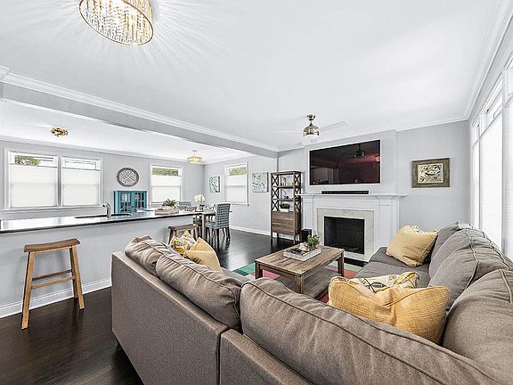 4th image of 1353 Norfolk Ave