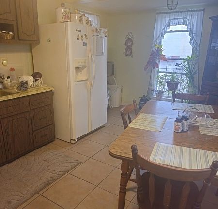 4th image of 785 Highland Ave