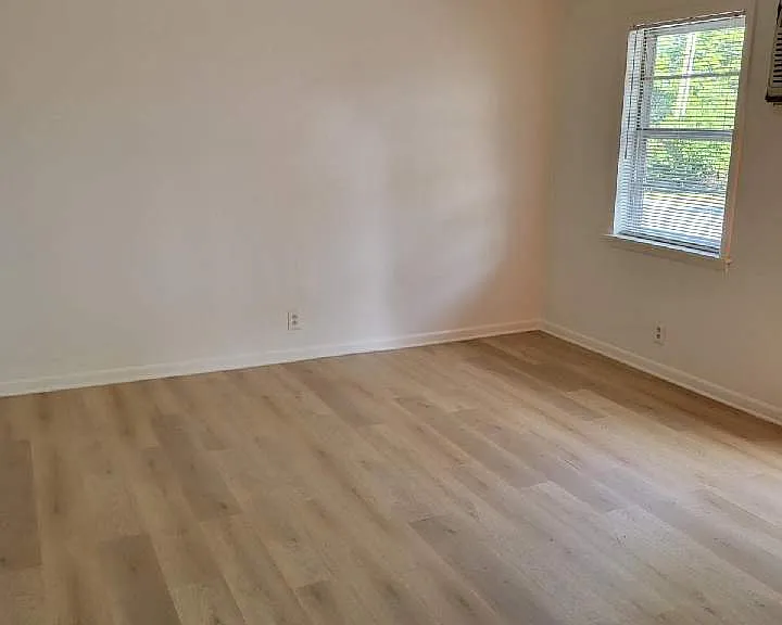 708 Maysville Rd NE — Photo 32