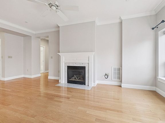 5th image of 527 Pawtucket Blvd Unit 207