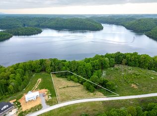 14 Lake Bluff Dr, Baxter, TN 38544