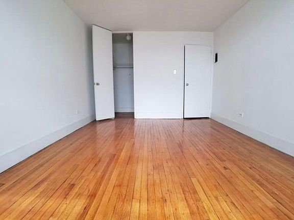 3rd image of 2770 Ocean Ave APT 6