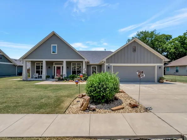 415 E Main St, Pilot Point, TX 76258
