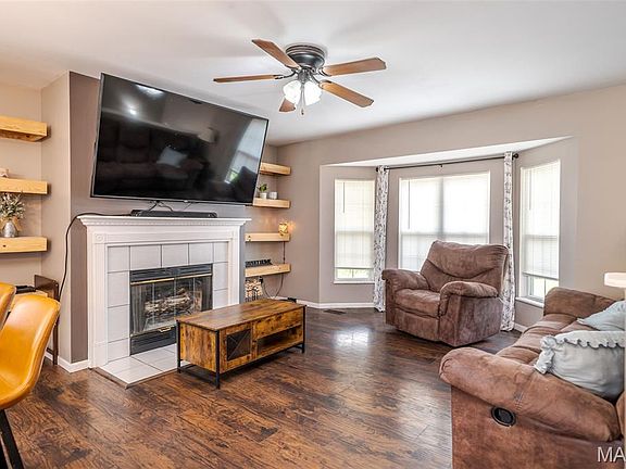 4th image of 404 Kingsley Dr