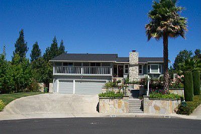 Quiet Court Location