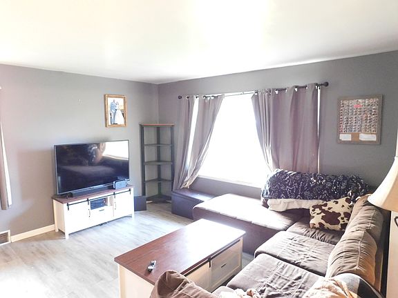 4th image of 213 Sangamon St