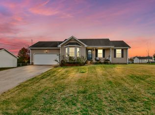 100 Bowers Ct, Oak Grove, KY 42262