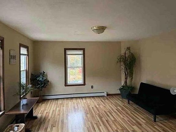 Additional Living Room