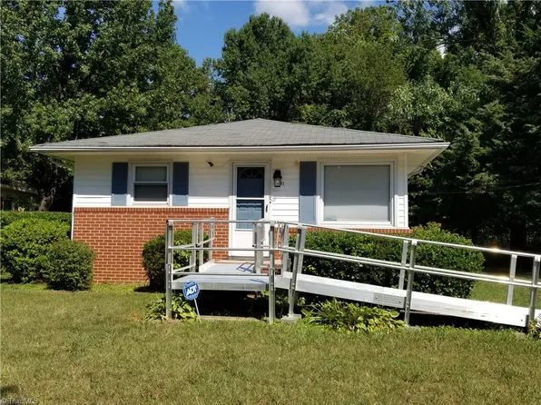 1741 Amos St, Reidsville, NC 27320