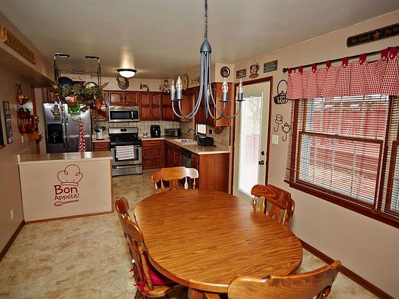 4th image of 4188 Thornhill Dr
