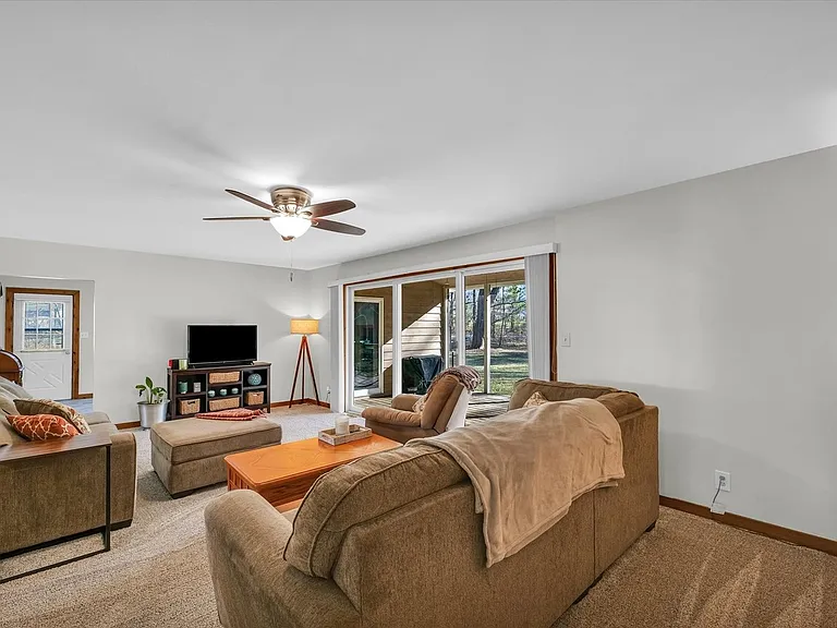 1705 Lake Shore Dr — Photo 18