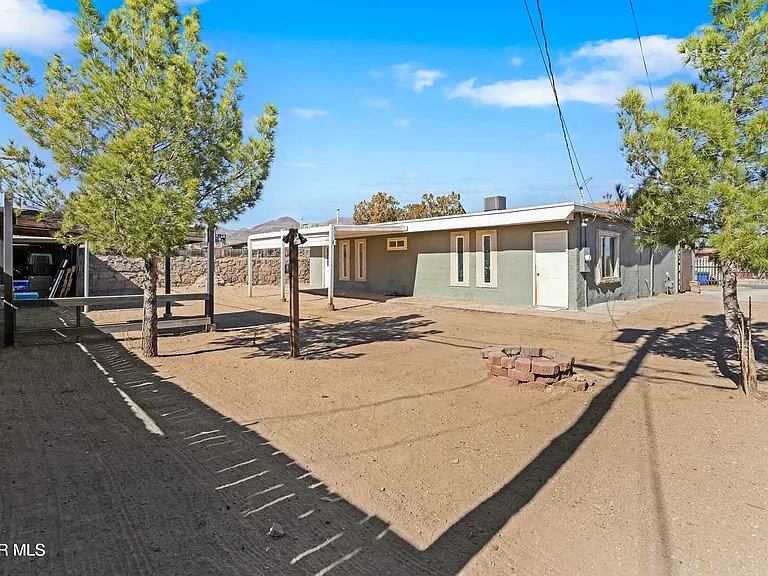 4728 Sierra Madre Dr — Photo 25