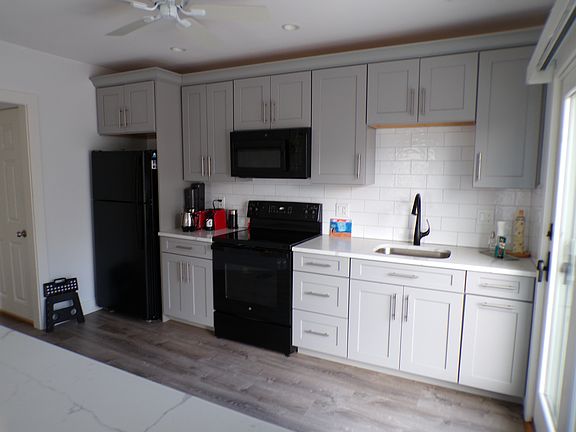 3rd image of 190 Crescent Ave #2