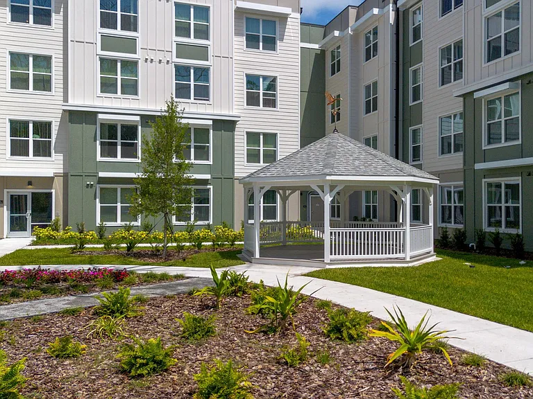Fern Grove Apartments — Photo 2