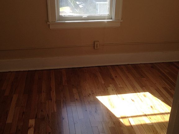 3rd image of 1722 Grand Ave S #8