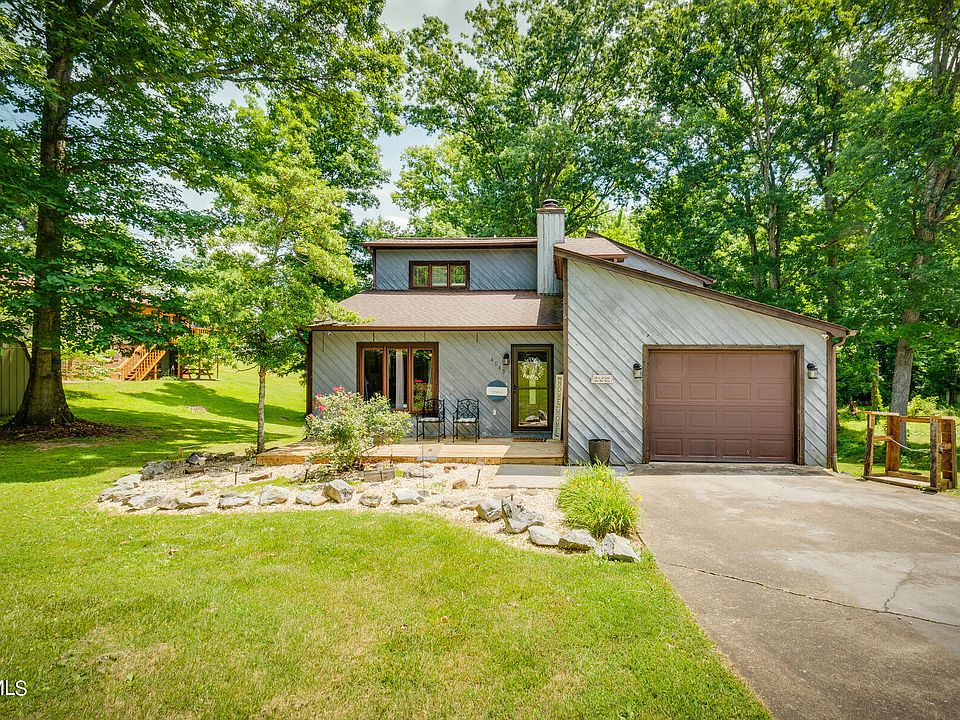1st image of 4049 Black Oak Dr