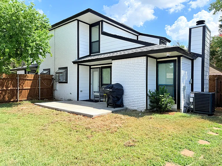 2303 Windy Pine Ln #A — Photo 22