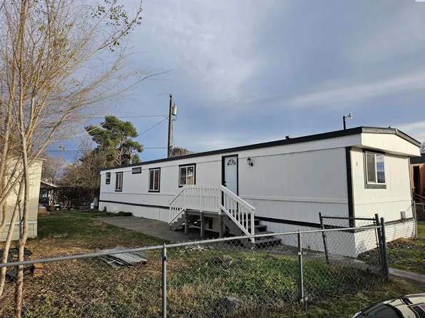 1421 S Cedar St #8, Kennewick, WA 99337