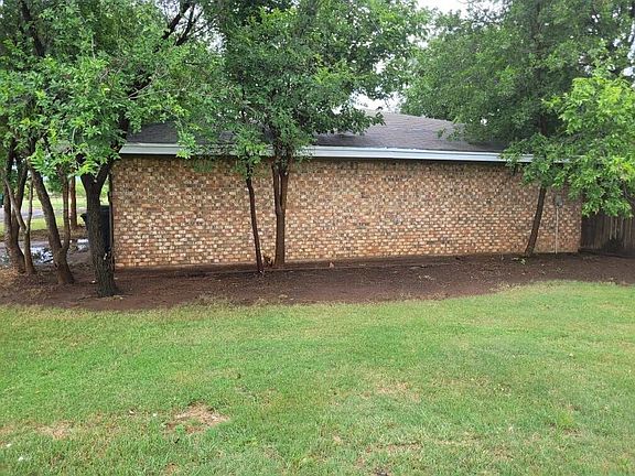 3rd image of 115 N Crescent Dr