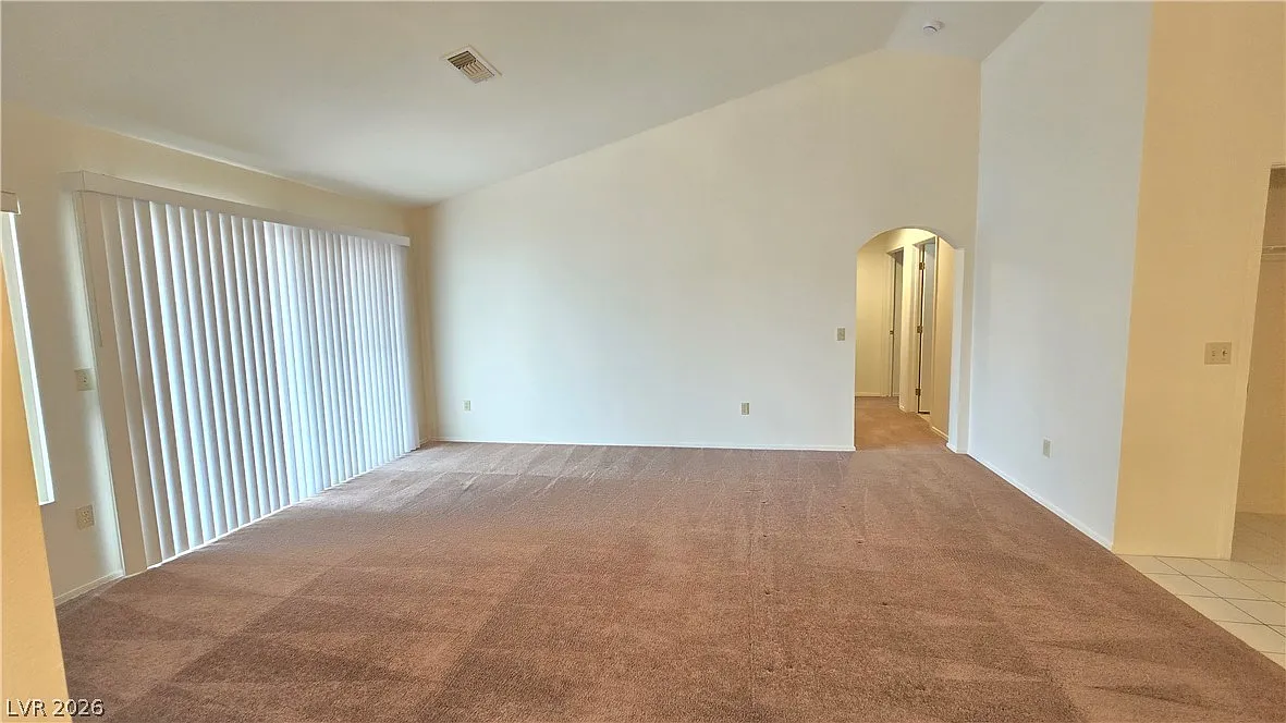 2 bed, 2.0 bath, 1384 sqft, $2,000 — Photo 4