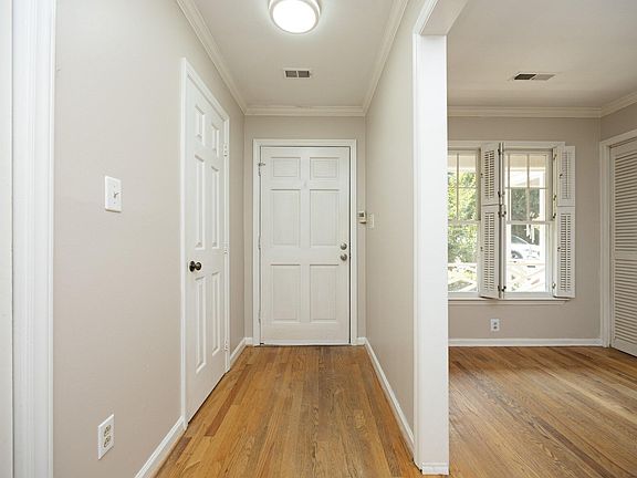 5th image of 4636 Townesbury Ln