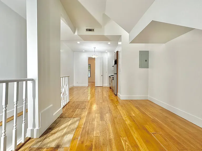 259 Jefferson St #1L — Photo 7