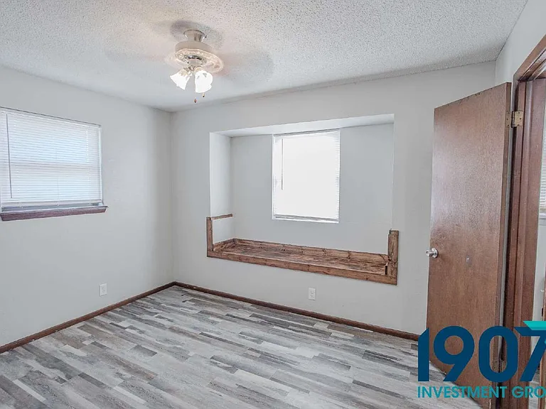 608 N Janeway Ave — Photo 20