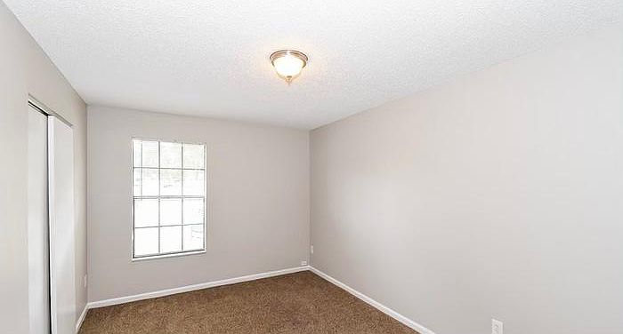 1st image of 1271 Arbor Cir
