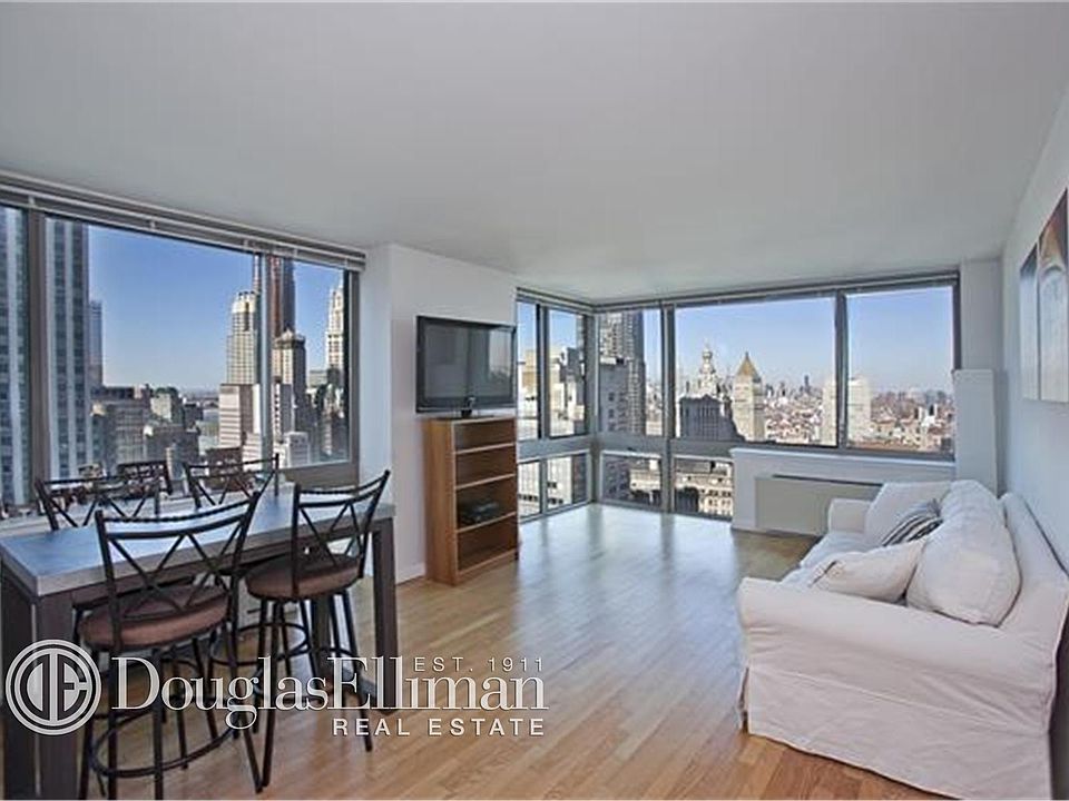 1st image of 2 Gold St APT 15G