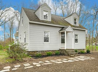 193 Clinton Rd, Sterling, MA 01564