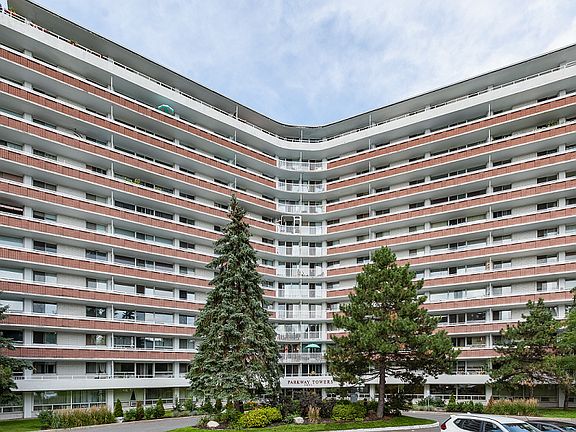3rd image of 1071 Ambleside Dr #1311234