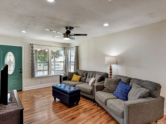 5th image of 603 ELMWOOD DR