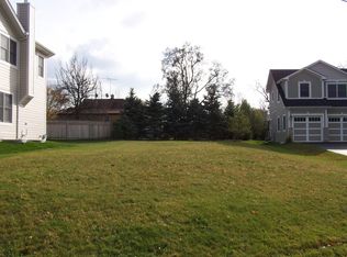 2 Hobson Ct, Downers Grove, IL 60517