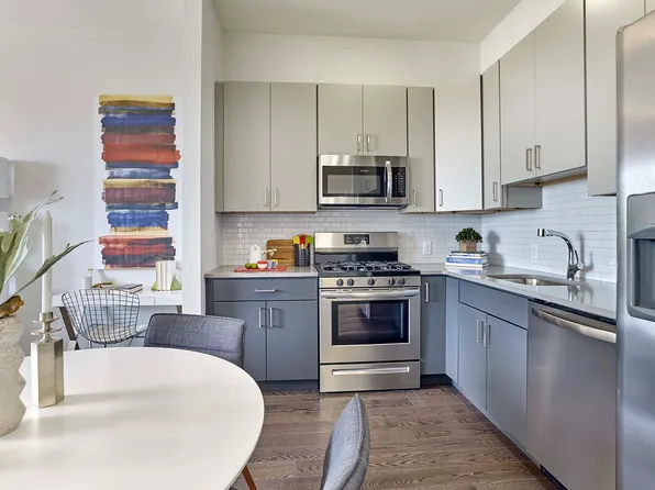 668a Avenue East image 2 of 9