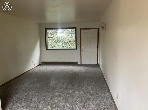 5410 SE Schiller St #5 — Photo 3