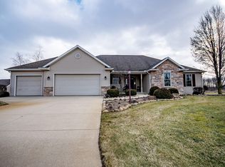 14680 Farm House Dr, Middlebury, IN 46540