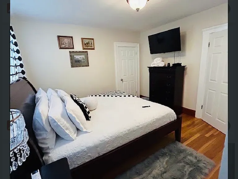 19 Hazelton St #1 — Photo 10