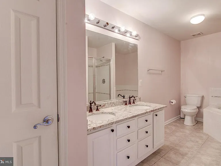 7700 Duneiden Ln — Photo 20