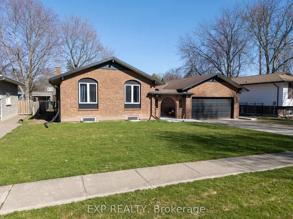 2580 Noella Cres, Niagara Falls, ON L2J 3G9