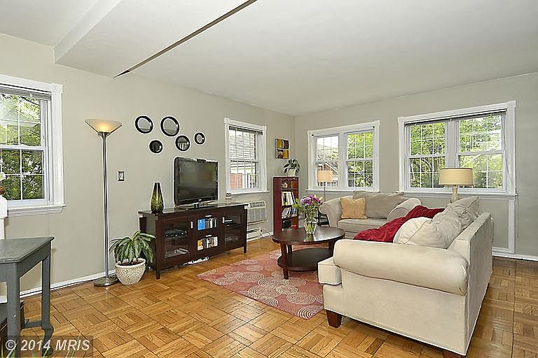 1st image of 1933 N Quaker Ln #213