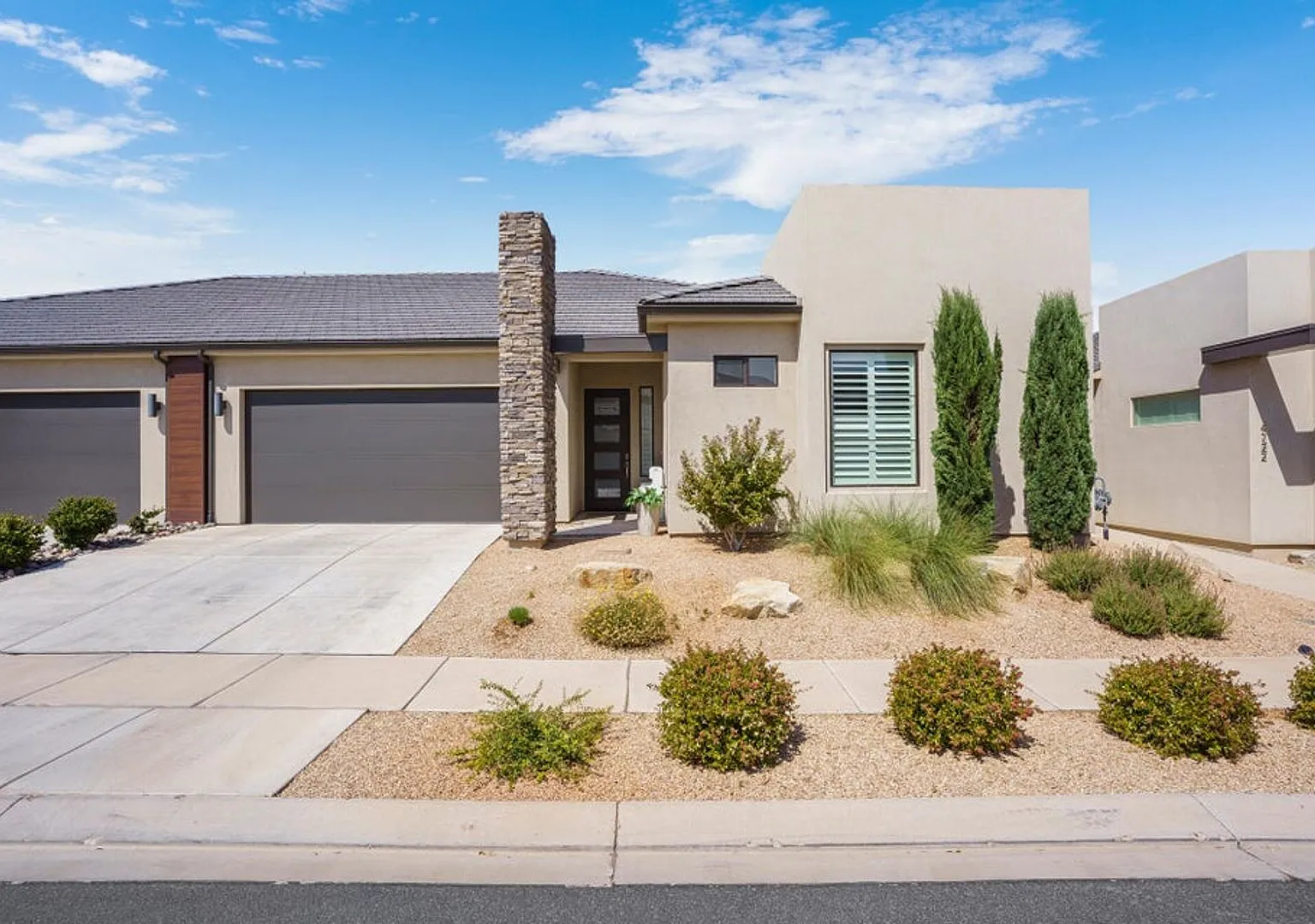 Beautiful Home! 55+ Community — Photo 1
