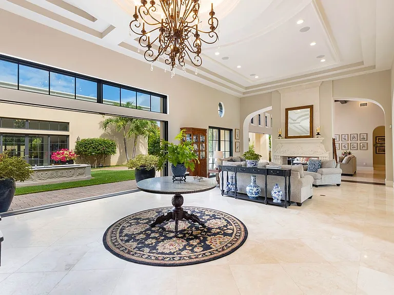4520 Kahala Ave — Photo 40