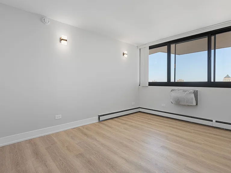 The Duplex Tower — Photo 185
